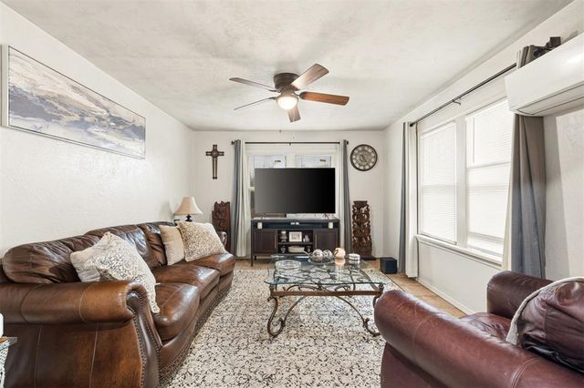 800 S Bickford Avenue, El Reno, OK 73036