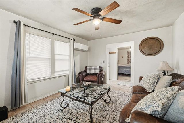 800 S Bickford Avenue, El Reno, OK 73036