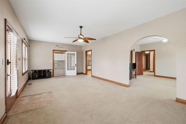800 S Bickford Avenue, El Reno, OK 73036