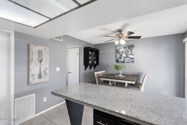 6921 E Osborn Road Unit D, Scottsdale, AZ 85251