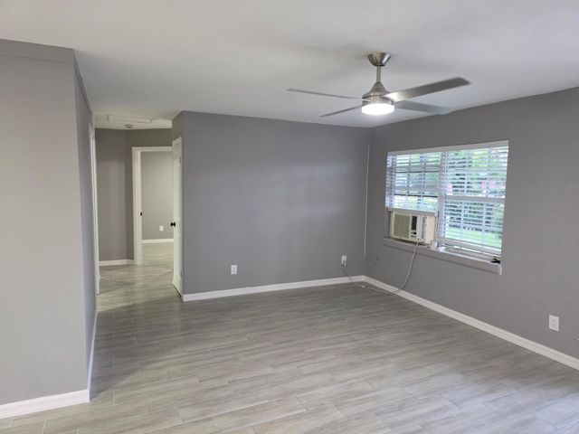 914 SE 9th St, Stuart, FL 34994