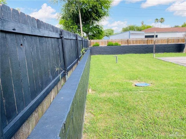 1113 W Maple Avenue, Mcallen, TX 78501