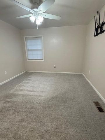 10 Ridgeport Drive, Covington, KY 41017