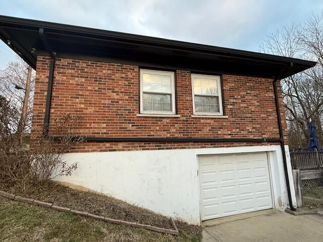 10 Ridgeport Drive, Covington, KY 41017