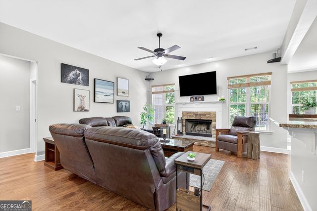 374 Austin Storey Circle, Newnan, GA 30263