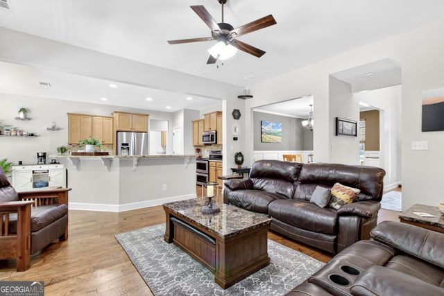 374 Austin Storey Circle, Newnan, GA 30263