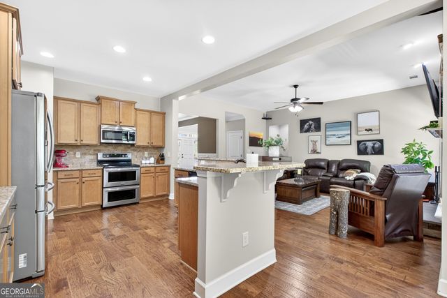 374 Austin Storey Circle, Newnan, GA 30263