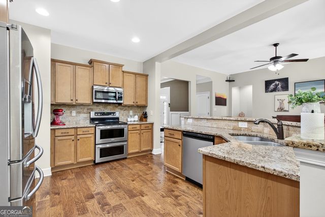374 Austin Storey Circle, Newnan, GA 30263