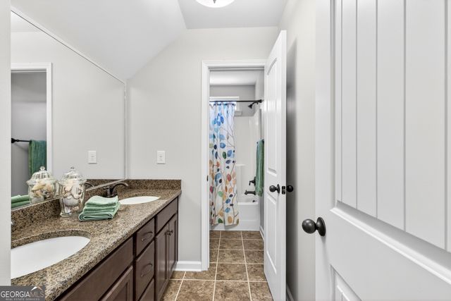 374 Austin Storey Circle, Newnan, GA 30263