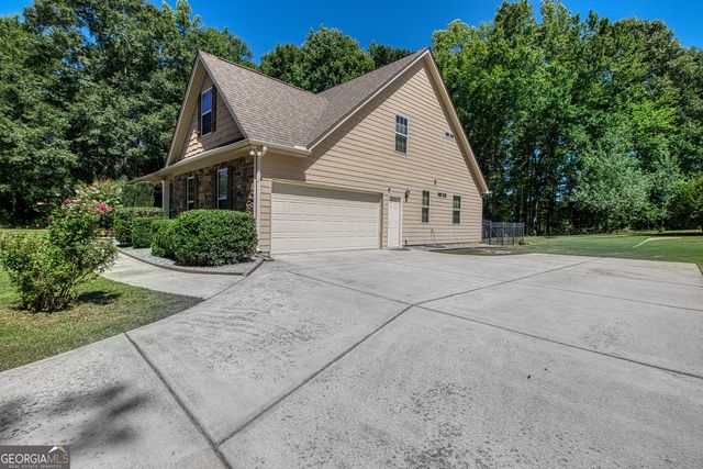 374 Austin Storey Circle, Newnan, GA 30263