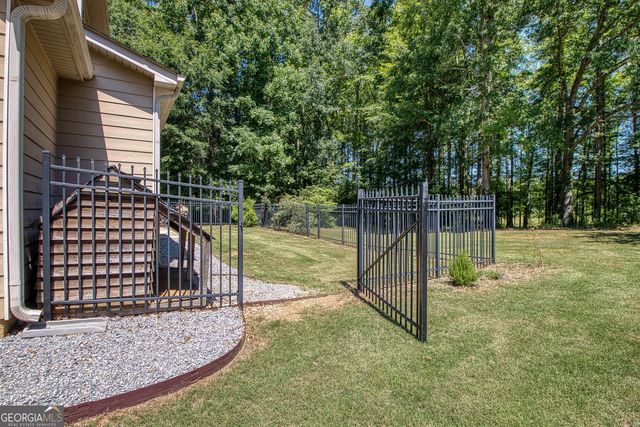 374 Austin Storey Circle, Newnan, GA 30263