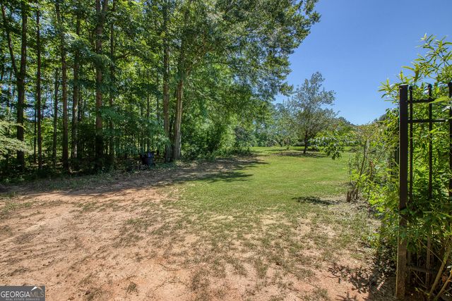 374 Austin Storey Circle, Newnan, GA 30263