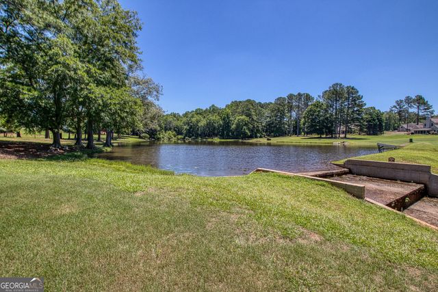374 Austin Storey Circle, Newnan, GA 30263