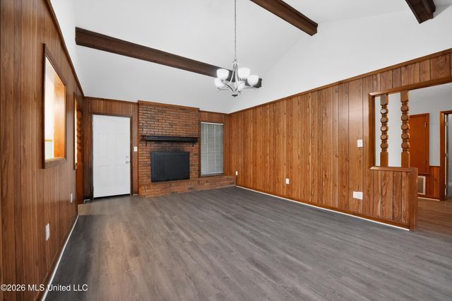 5354 Brookhollow Drive, Jackson, MS 39212