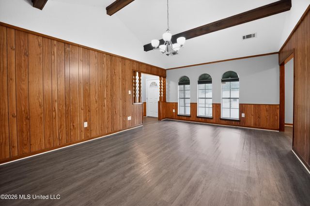 5354 Brookhollow Drive, Jackson, MS 39212