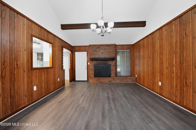 5354 Brookhollow Drive, Jackson, MS 39212