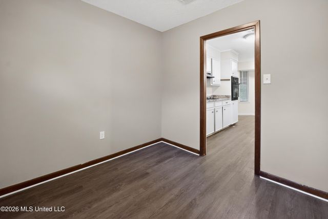 5354 Brookhollow Drive, Jackson, MS 39212