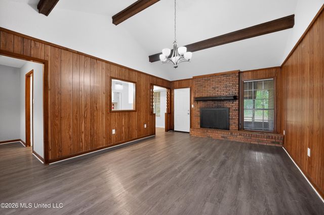 5354 Brookhollow Drive, Jackson, MS 39212