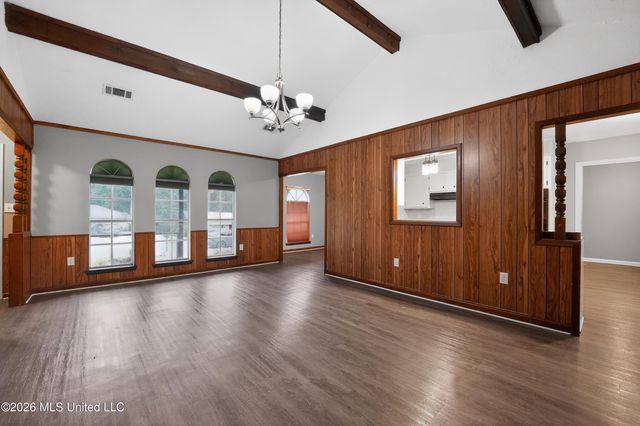 5354 Brookhollow Drive, Jackson, MS 39212