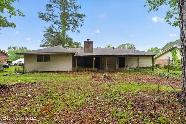 5354 Brookhollow Drive, Jackson, MS 39212