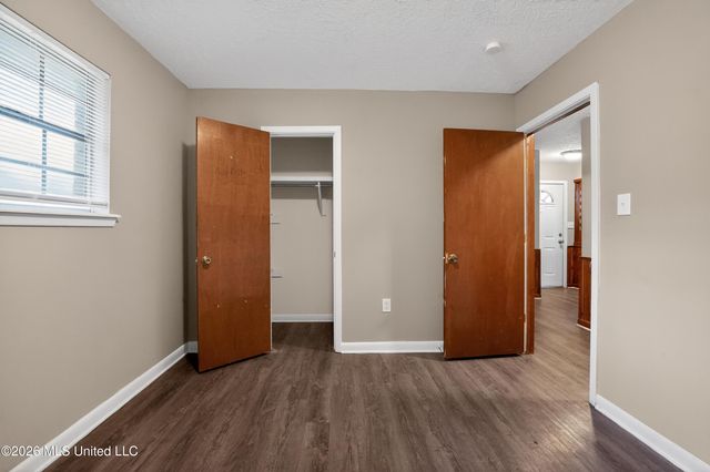 5354 Brookhollow Drive, Jackson, MS 39212