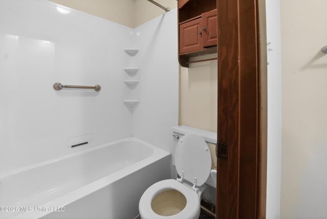 5354 Brookhollow Drive, Jackson, MS 39212