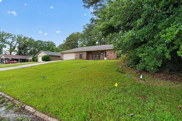 5354 Brookhollow Drive, Jackson, MS 39212