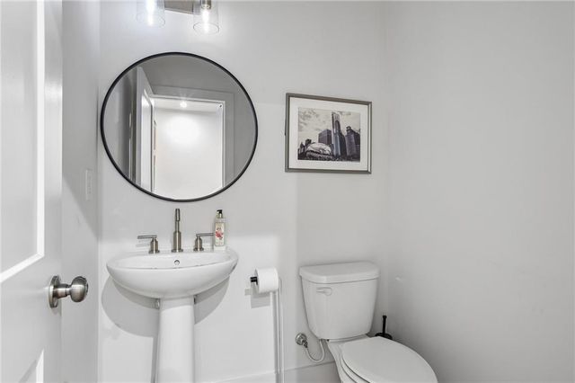990 Viney Way NW, Atlanta, GA 30318