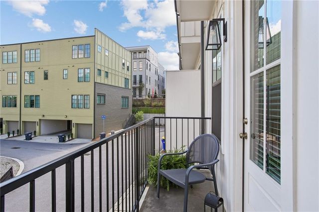 990 Viney Way NW, Atlanta, GA 30318