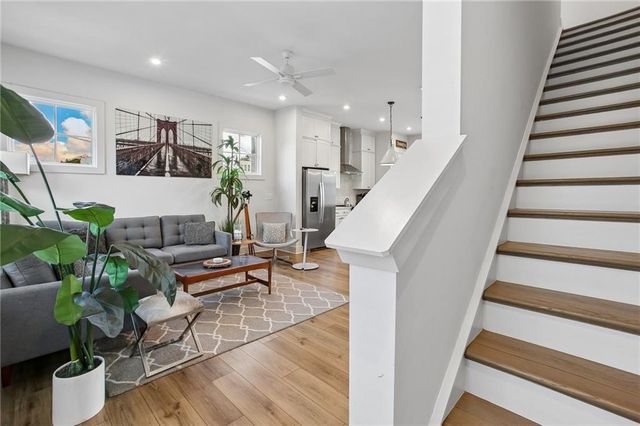 990 Viney Way NW, Atlanta, GA 30318