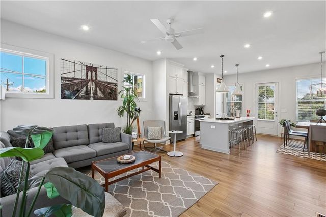 990 Viney Way NW, Atlanta, GA 30318