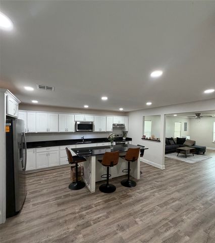 4301 Bagby Avenue, Waco, TX 76711