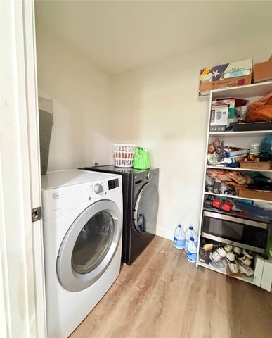 4301 Bagby Avenue, Waco, TX 76711