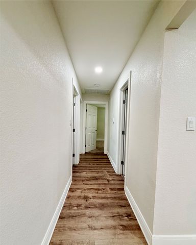 4301 Bagby Avenue, Waco, TX 76711