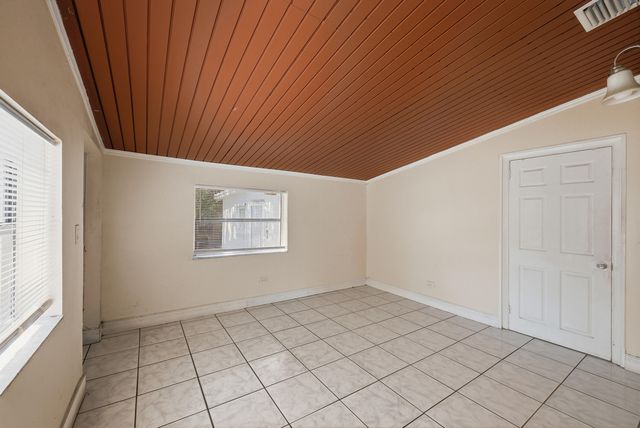 5700 N Miami Avenue, Miami, FL 33127