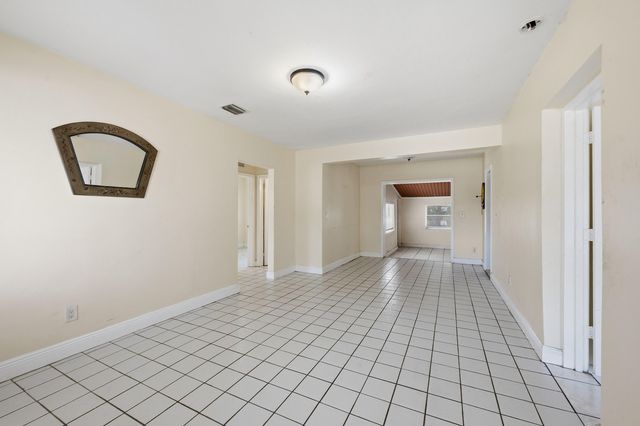 5700 N Miami Avenue, Miami, FL 33127