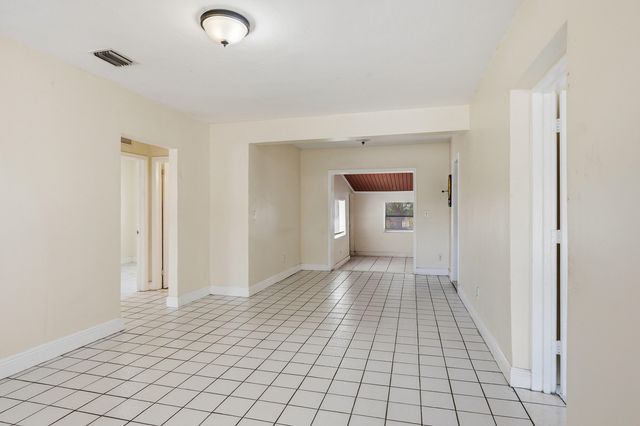 5700 N Miami Avenue, Miami, FL 33127