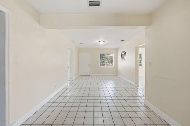 5700 N Miami Avenue, Miami, FL 33127