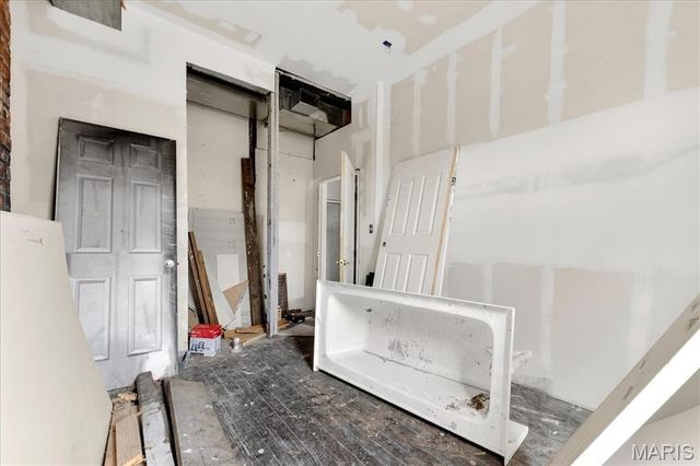 3241 California Avenue, St Louis, MO 63118