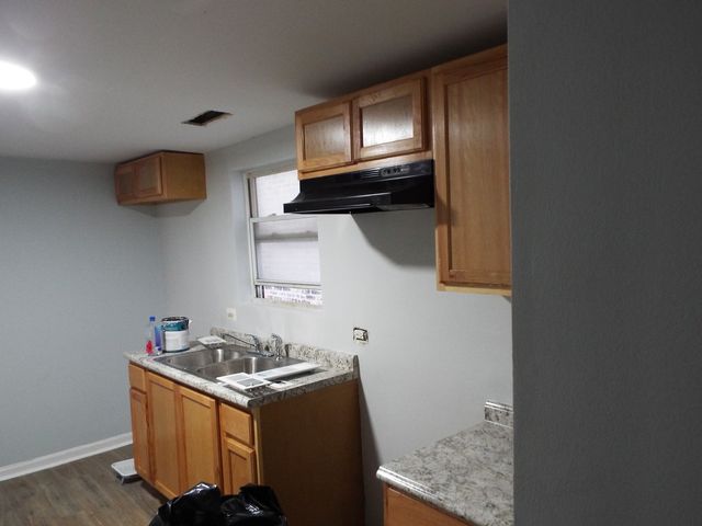 706 E 72nd Street, Chicago, IL 60619