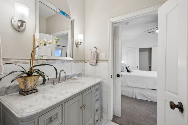 2930 Falcon Way, Midlothian, TX 76065