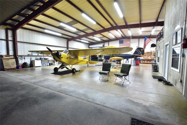 2930 Falcon Way, Midlothian, TX 76065