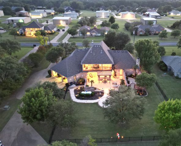 2930 Falcon Way, Midlothian, TX 76065