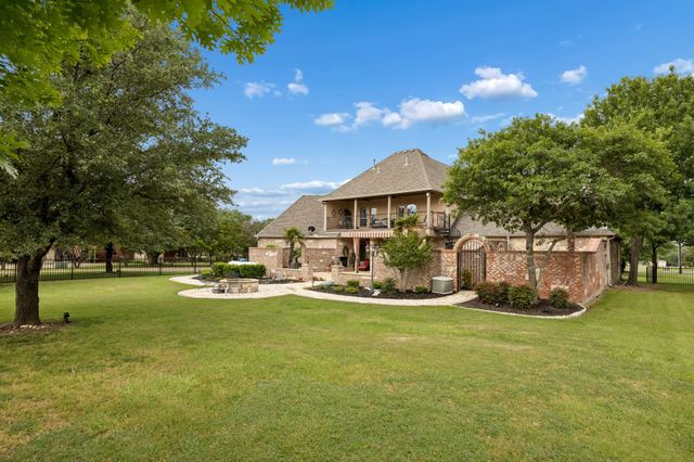2930 Falcon Way, Midlothian, TX 76065