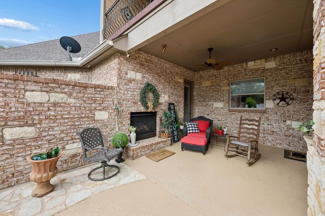 2930 Falcon Way, Midlothian, TX 76065