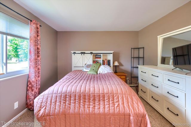 6117 Westdale Drive, Grand Blanc Charter Township, MI 48439