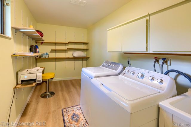 6117 Westdale Drive, Grand Blanc Charter Township, MI 48439