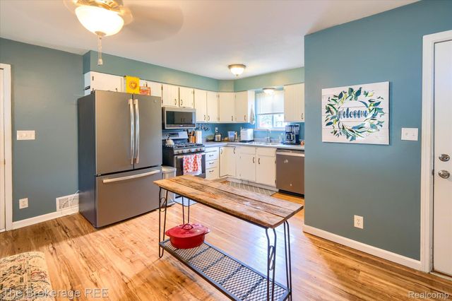 6117 Westdale Drive, Grand Blanc Charter Township, MI 48439
