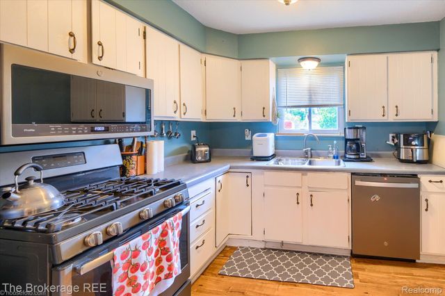 6117 Westdale Drive, Grand Blanc Charter Township, MI 48439