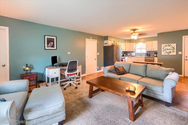 6117 Westdale Drive, Grand Blanc Charter Township, MI 48439